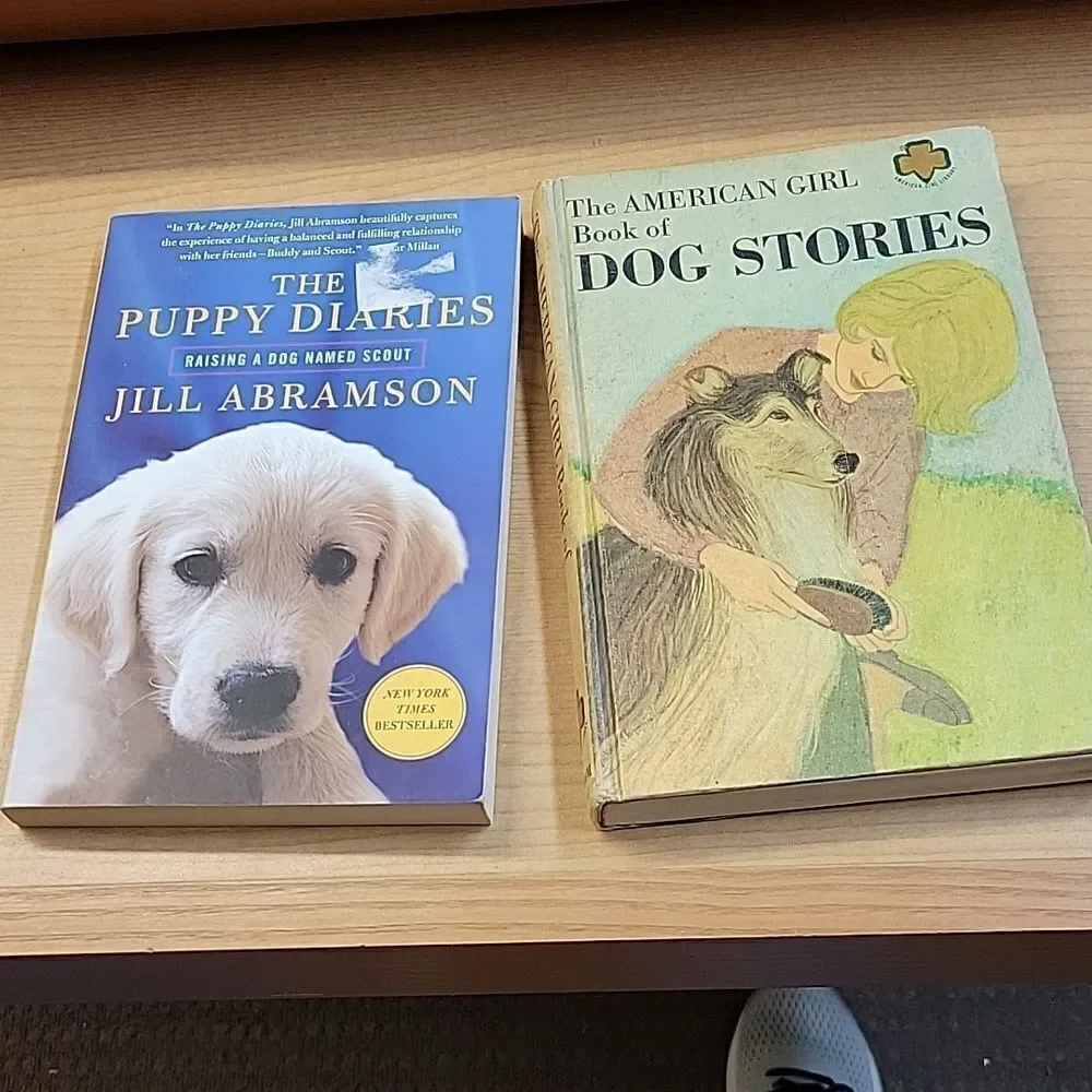 Dogs & Puppy Tales - 8 paperback books about dogs‎